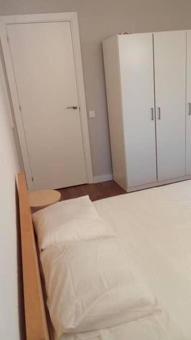 Séjour chez l'habitant Sagarda Familia Private Sunny Barcelone
